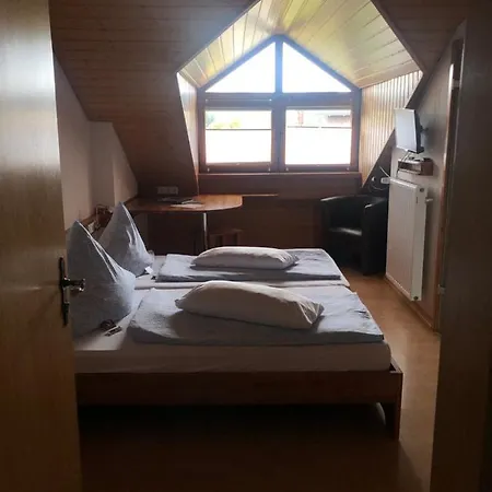 B&B Monika 멕켄뷔렌